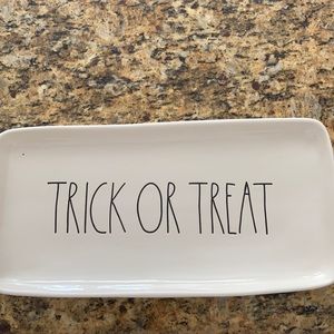 Rae Dunn Trick or Treat platter